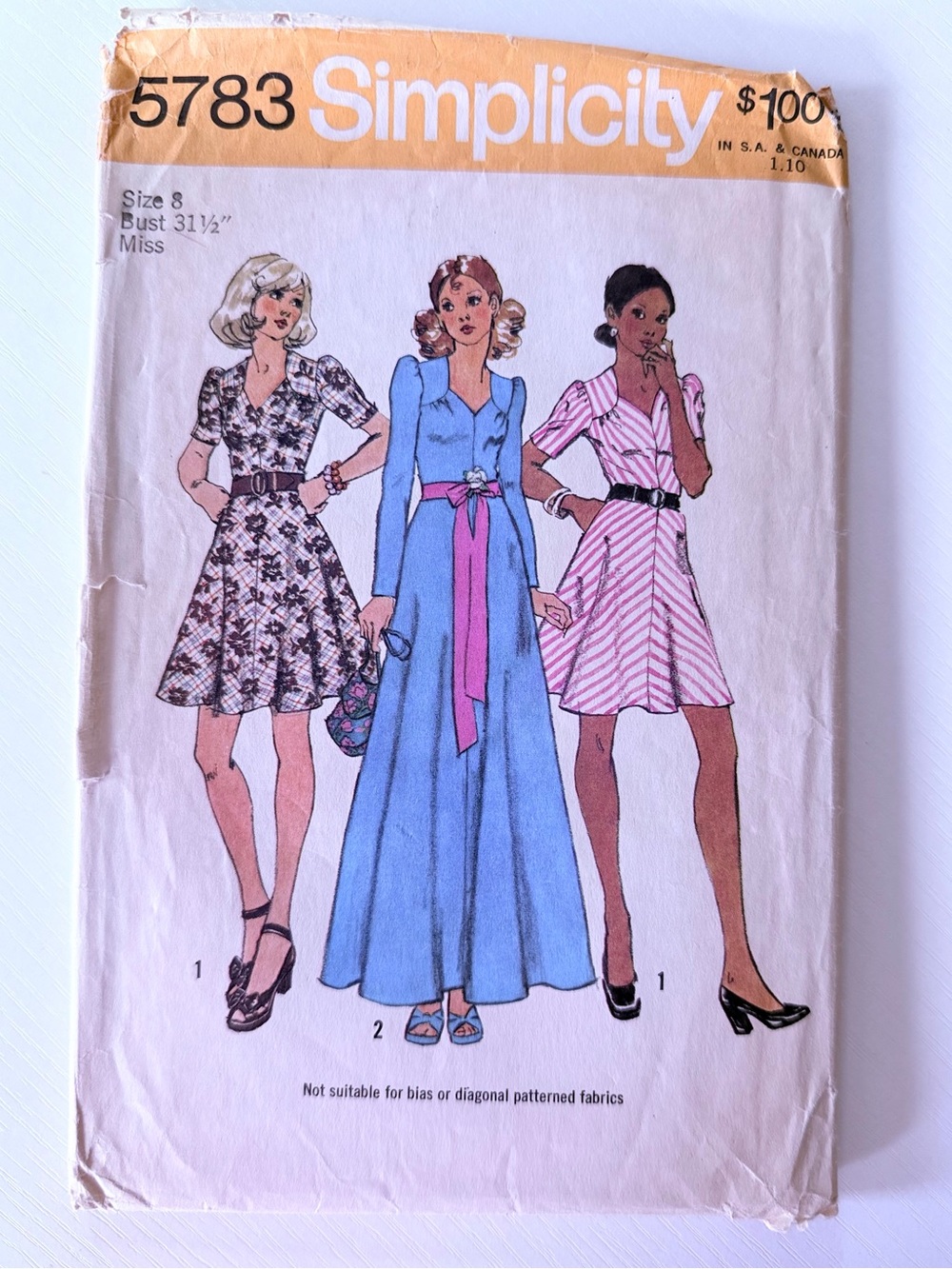 1973 sweetheart neckline flare skirt dress pattern in 2 lengths size 8